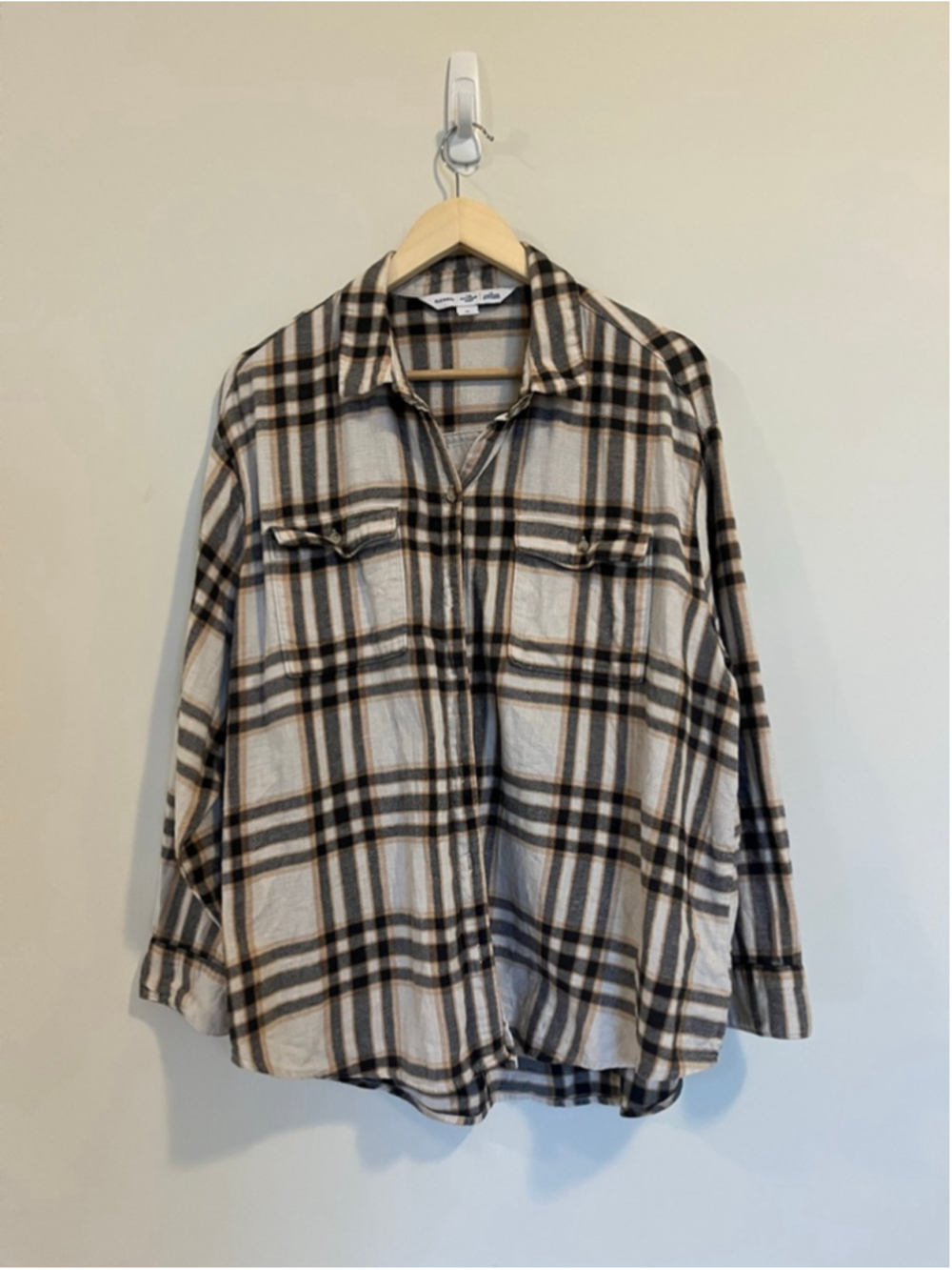 Oversized Neutral Old Navy Plaid Button Down Shirt XL Beige Black Tartan